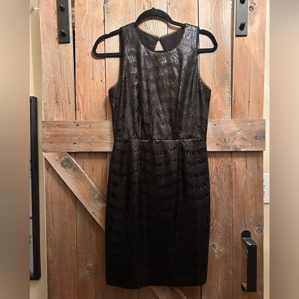 BCBG sequinned cocktail dress sz 6